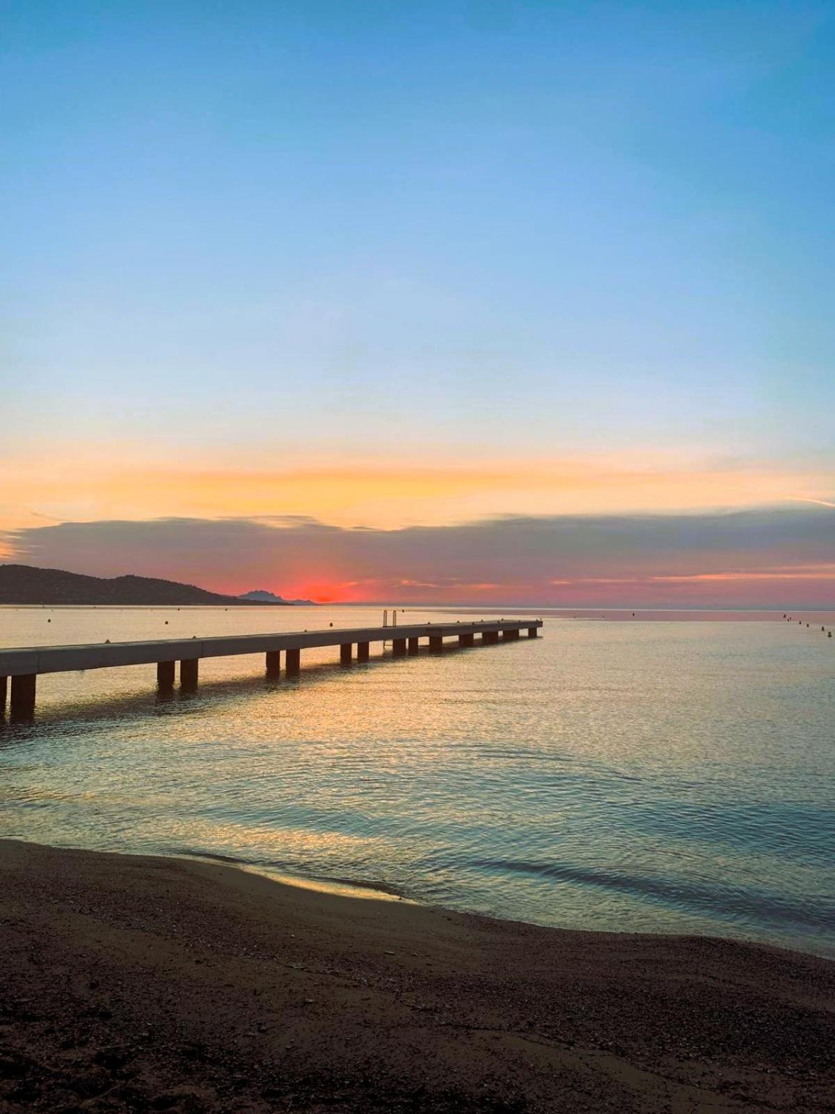 Reve D'Azur, 2 Chambres, Maison Julia En Bord De Mer A La Nartelle, Piscine Partagee, Parking & Terrasse Bbq, Wifi Et Draps Inclus Plage A Pied Sainte-Maxime Luaran gambar