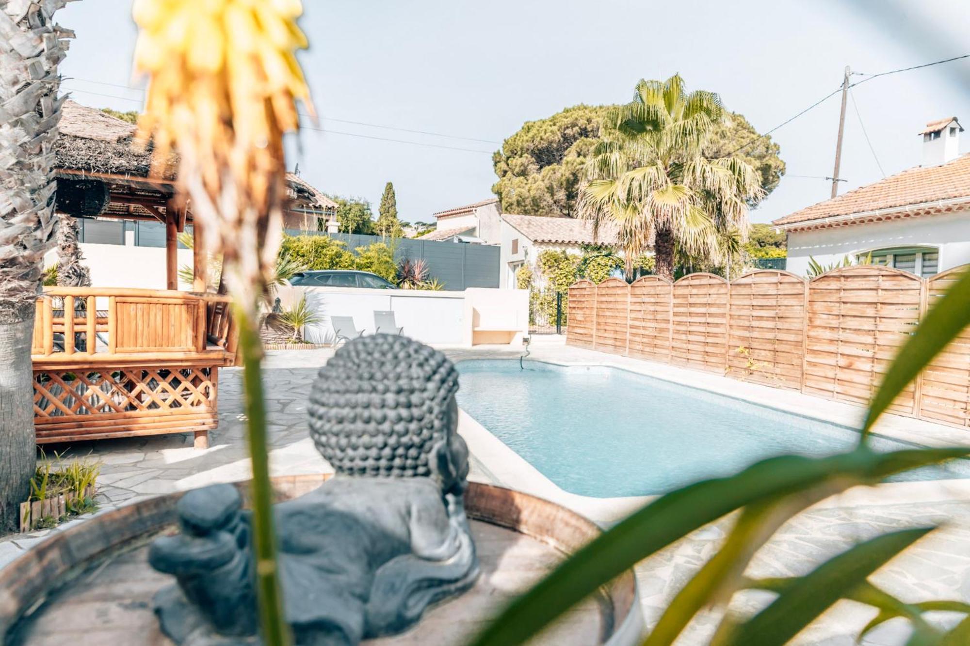 Reve D'Azur, 2 Chambres, Maison Julia En Bord De Mer A La Nartelle, Piscine Partagee, Parking & Terrasse Bbq, Wifi Et Draps Inclus Plage A Pied Sainte-Maxime Luaran gambar