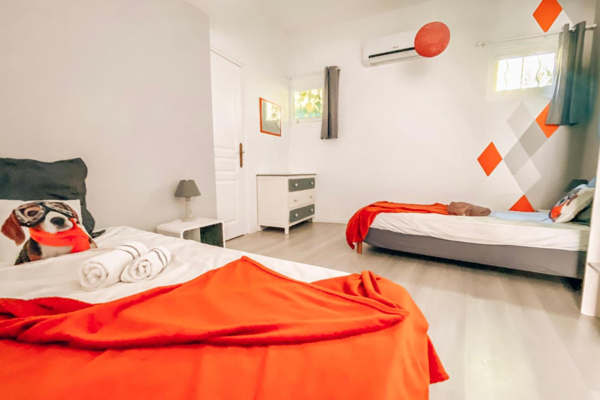 Reve D'Azur, 2 Chambres, Maison Julia En Bord De Mer A La Nartelle, Piscine Partagee, Parking & Terrasse Bbq, Wifi Et Draps Inclus Plage A Pied Sainte-Maxime Luaran gambar