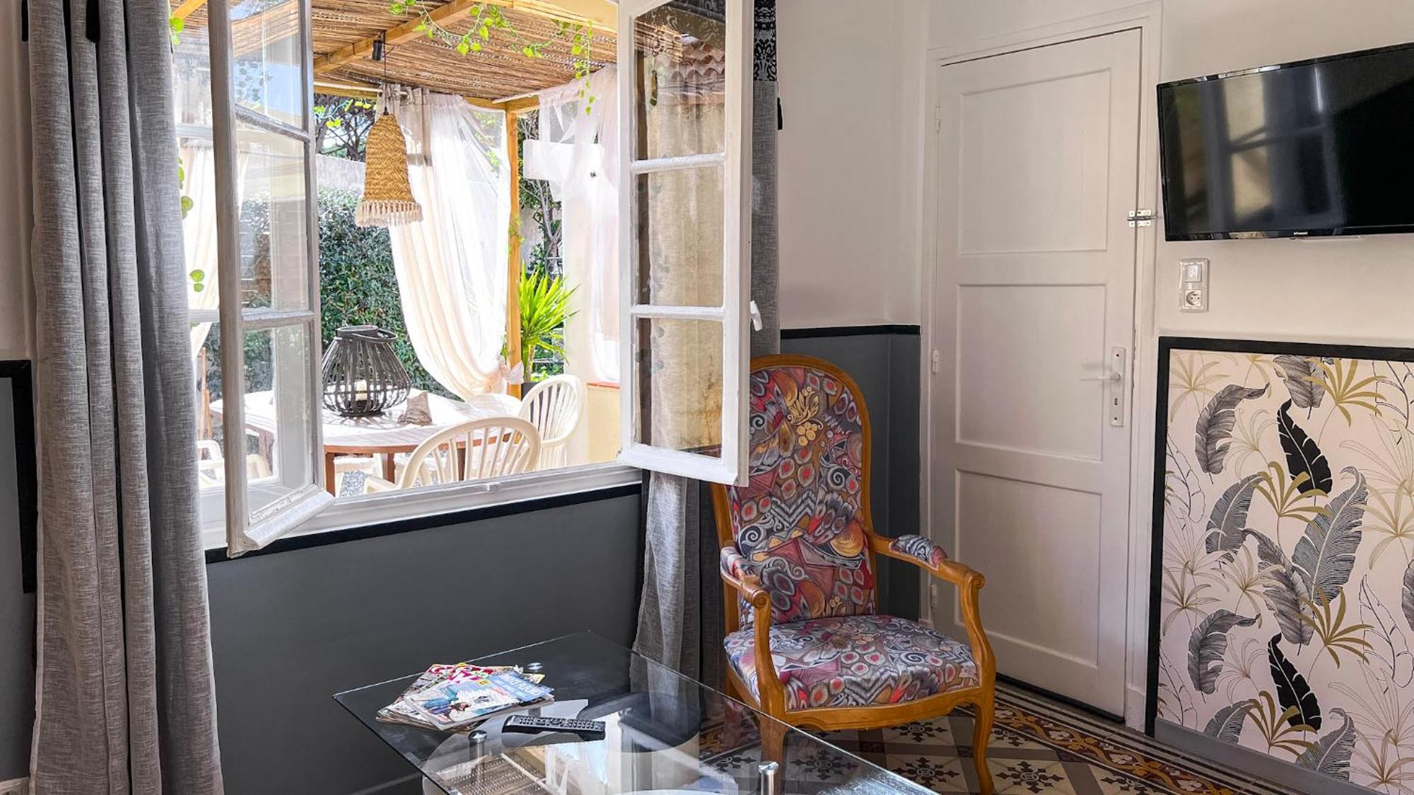 Reve D'Azur, 2 Chambres, Maison Julia En Bord De Mer A La Nartelle, Piscine Partagee, Parking & Terrasse Bbq, Wifi Et Draps Inclus Plage A Pied Sainte-Maxime Luaran gambar