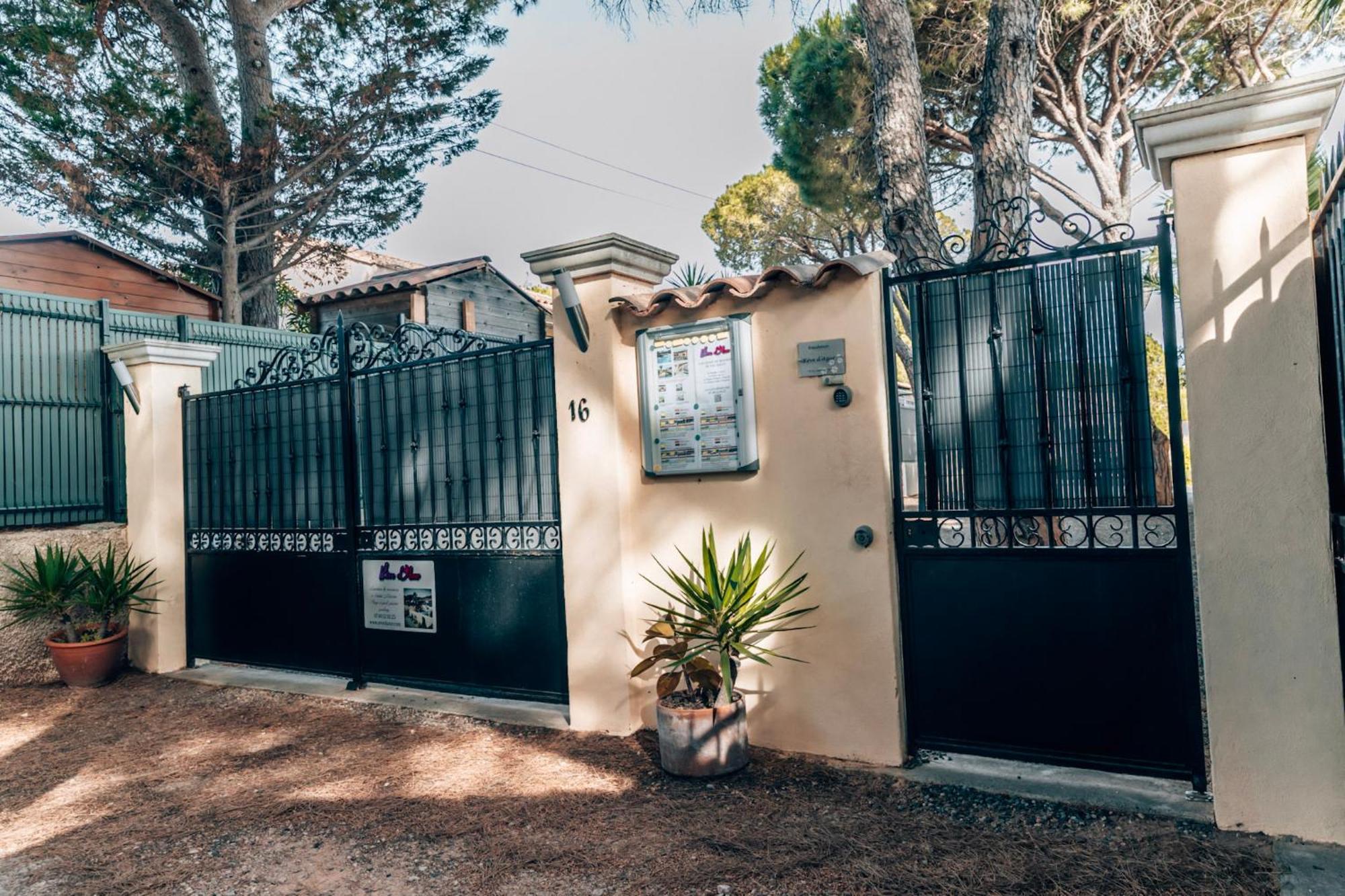 Reve D'Azur, 2 Chambres, Maison Julia En Bord De Mer A La Nartelle, Piscine Partagee, Parking & Terrasse Bbq, Wifi Et Draps Inclus Plage A Pied Sainte-Maxime Luaran gambar