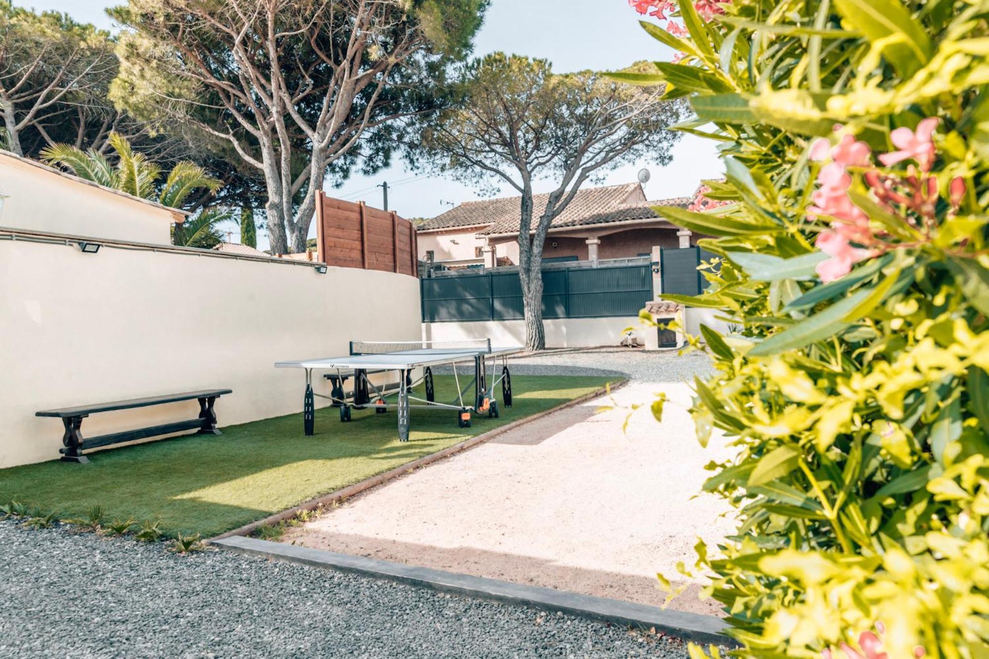 Reve D'Azur, 2 Chambres, Maison Julia En Bord De Mer A La Nartelle, Piscine Partagee, Parking & Terrasse Bbq, Wifi Et Draps Inclus Plage A Pied Sainte-Maxime Luaran gambar