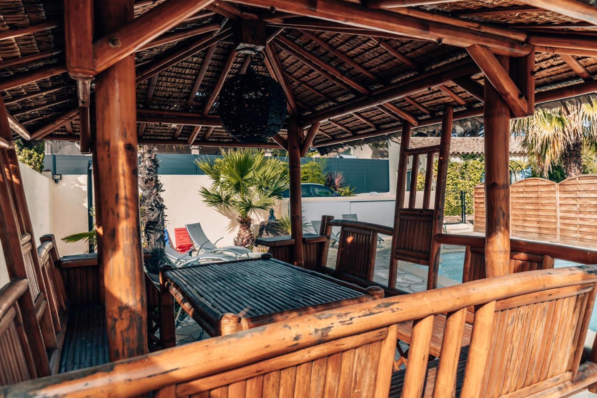 Reve D'Azur, 2 Chambres, Maison Julia En Bord De Mer A La Nartelle, Piscine Partagee, Parking & Terrasse Bbq, Wifi Et Draps Inclus Plage A Pied Sainte-Maxime Luaran gambar